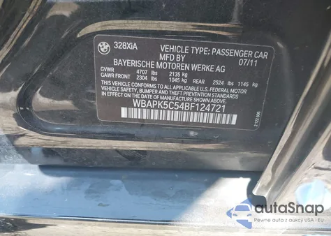 2011 BMW 328I xDrive z USA, uszkodzony, nr VIN WBAPK5C54BF124721